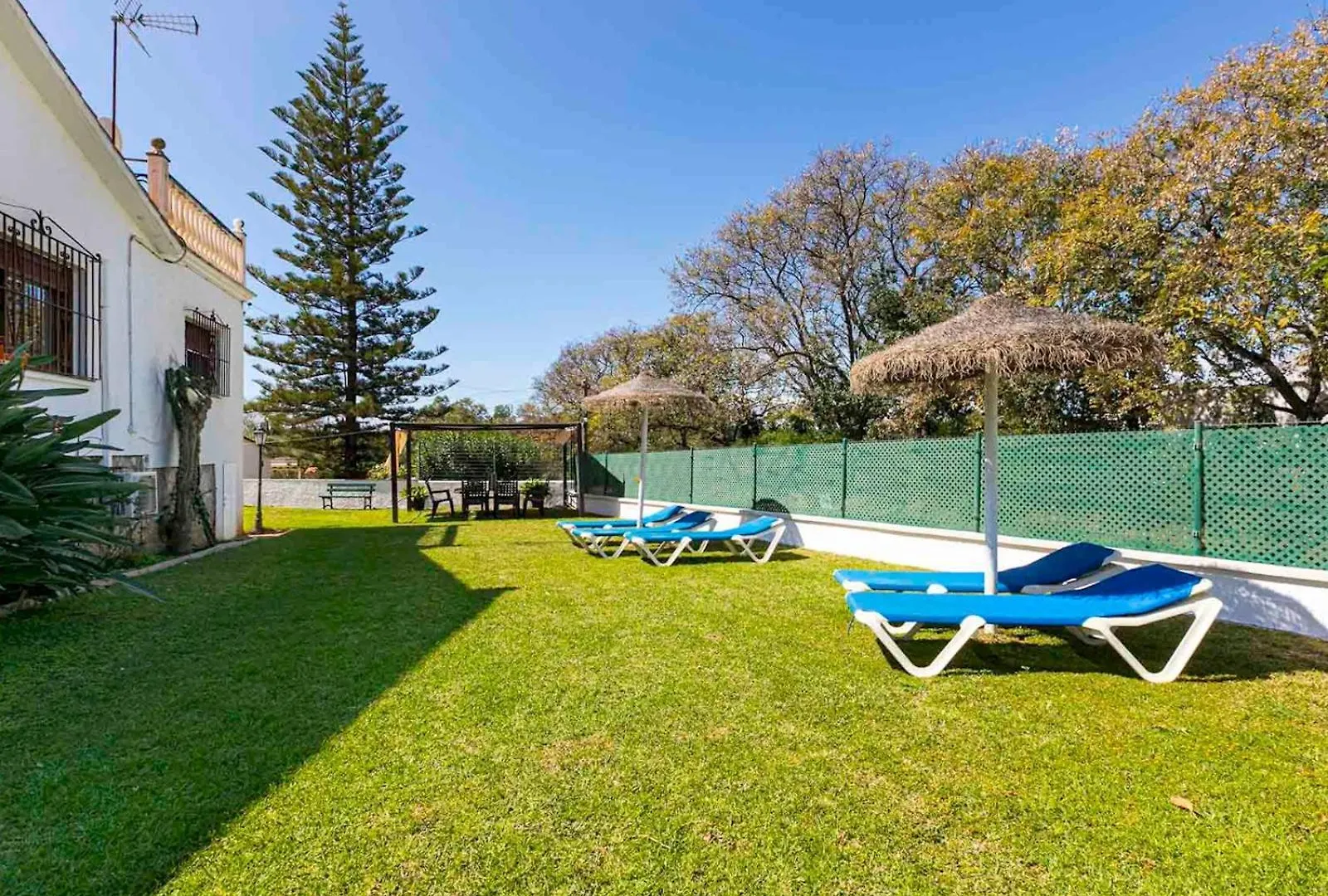 Beautiful Andalusian Home Pass The Keys Marbella 0*,